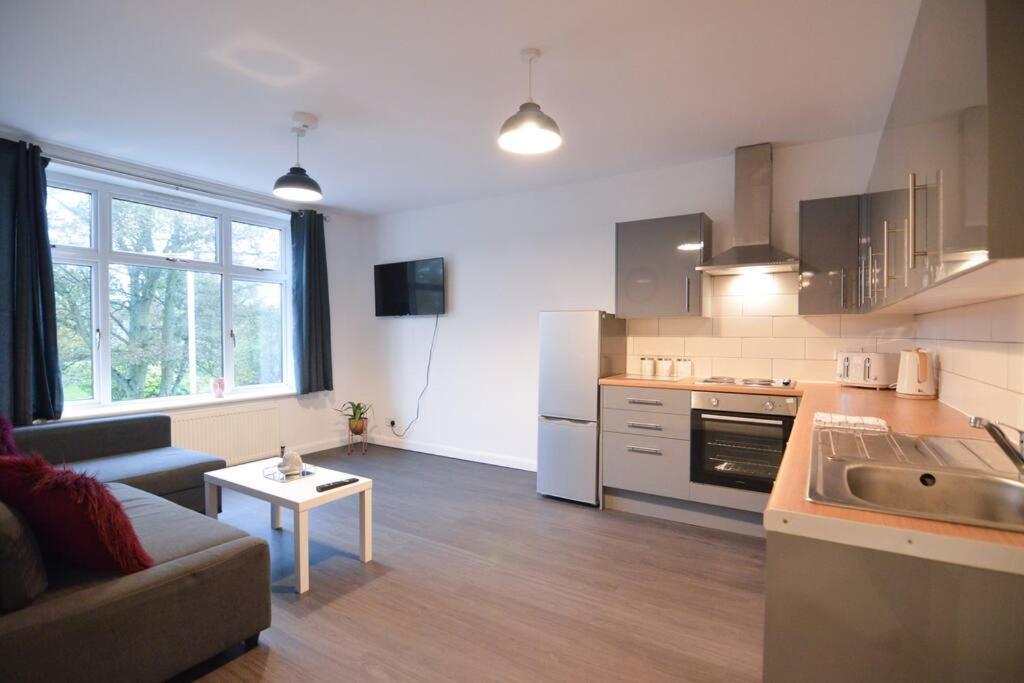 Contemporary 3 Bedroom Flat Kirkcaldy Eksteriør bilde